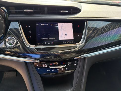 Used 2023 Cadillac XT6 Premium Luxury w/ Technology Package FWD image 28