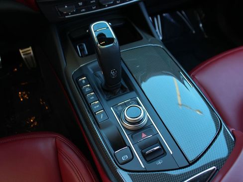 Used 2019 Maserati Levante S GranLusso AWD/4WD image 38