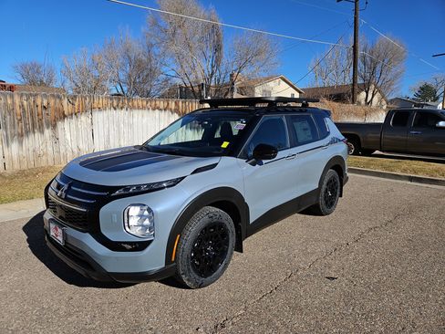 New 2026 Mitsubishi Outlander Trail Edition image 1