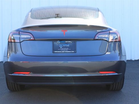 Used 2018 Tesla Model 3 Long Range AWD/4WD image 5