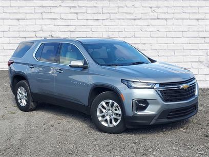 Used 2023 Chevrolet Traverse LS w/ Safety Package