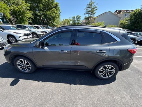 Used 2020 Ford Escape SEL AWD/4WD image 3