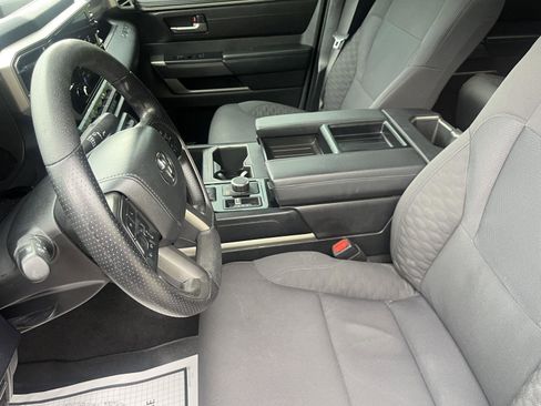 Used 2025 Toyota Tundra SR5 AWD/4WD image 21