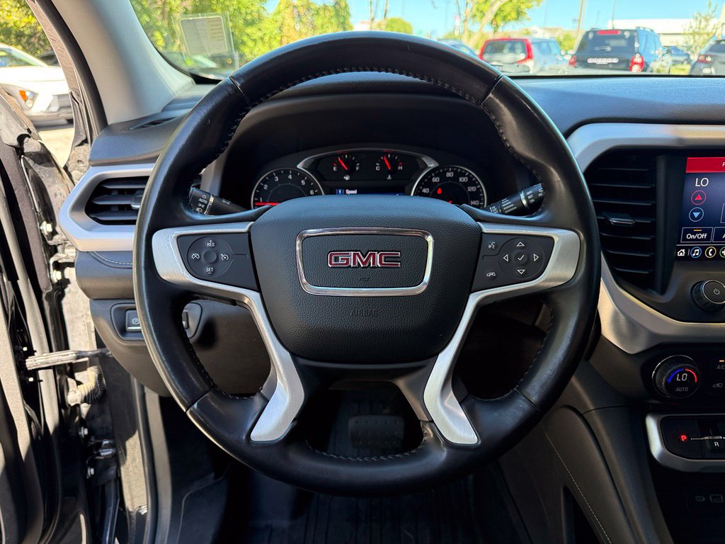 Used 2020 GMC Acadia SLE w/ LPO, Floor Liner Package FWD image 11