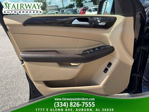 Used 2017 Mercedes-Benz GLS 450 4MATIC image 31