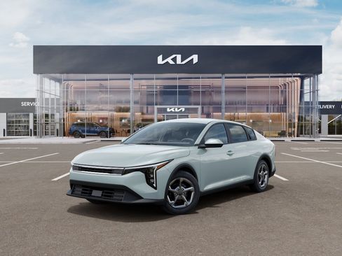 New 2026 Kia K4 FWD image 1