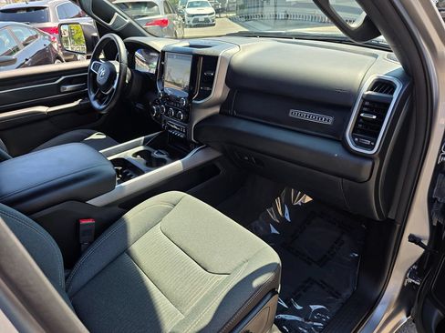 Used 2022 RAM 1500 Big Horn AWD/4WD image 10