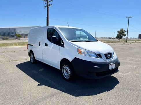 Used 2019 Nissan NV200 S w/ Back Door Glass Package FWD image 3