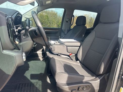Used 2025 GMC Sierra 1500 Elevation image 5