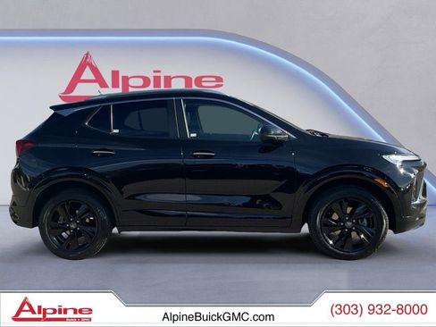 Used 2024 Buick Encore GX Sport Touring image 6