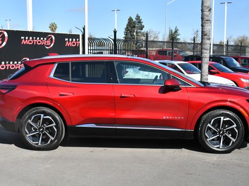 Used 2024 Chevrolet Equinox EV LT w/ LPO, Trailering Package image 9