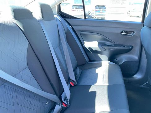 Used 2025 Nissan Versa SV image 37
