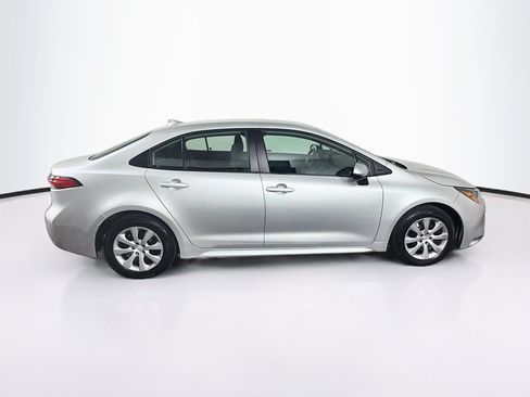 Used 2025 Toyota Corolla LE FWD image 10