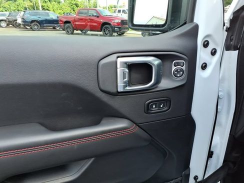 New 2026 Jeep Wrangler Unlimited Rubicon AWD/4WD image 4
