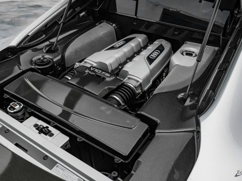 Used 2010 Audi R8 V10 image 96