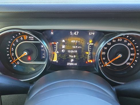 Used 2021 Jeep Gladiator Sport image 19