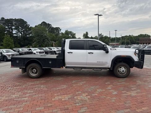 Used 2022 GMC Sierra 3500 Pro w/ Convenience Package AWD/4WD image 16