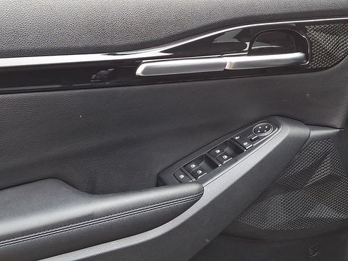Used 2022 Kia Seltos S FWD image 13