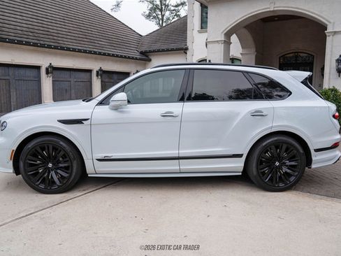 Used 2022 Bentley Bentayga Speed image 3