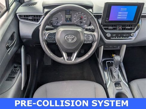 Used 2023 Toyota Corolla Cross LE image 7
