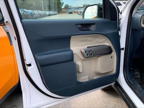 New 2025 Ford Maverick Lariat image 10