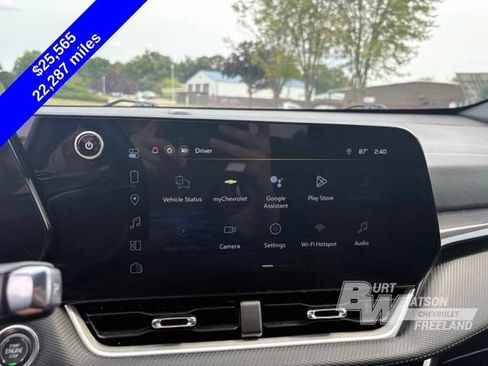 Used 2026 Chevrolet Equinox LT FWD image 21