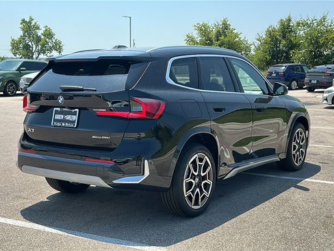 New 2025 BMW X1 xDrive28i w/ Technology Package image 8