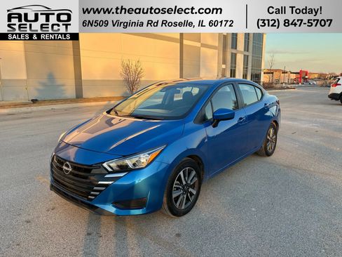 Used 2024 Nissan Versa SV image 1