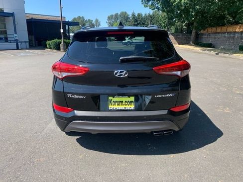 Used 2016 Hyundai Tucson Limited w/ Option Group 03 FWD image 4