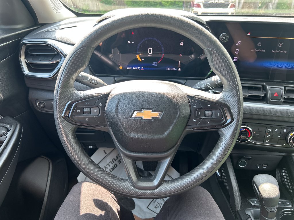 Used 2024 Chevrolet TrailBlazer LS w/ LS Convenience Package AWD/4WD image 18