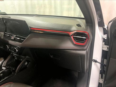 Used 2024 Chevrolet TrailBlazer RS w/ Driver Confidence Package image 13