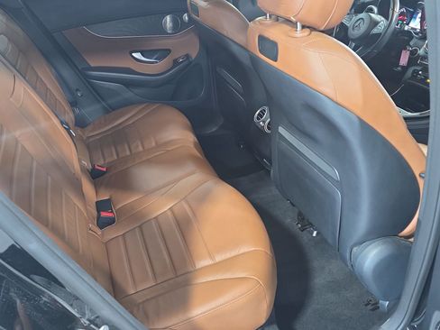 Used 2018 Mercedes-Benz GLC 300 4MATIC image 11