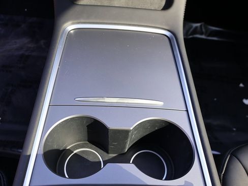 Used 2023 Tesla Model 3 Standard Range image 58