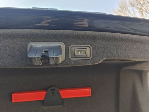 Used 2014 Audi A8 L TDI image 19