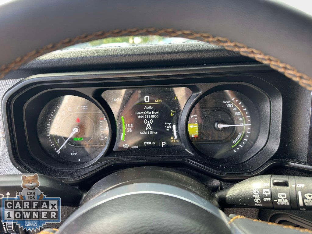 Used 2024 Jeep Wrangler Unlimited Sahara w/ Technology Group AWD/4WD image 25