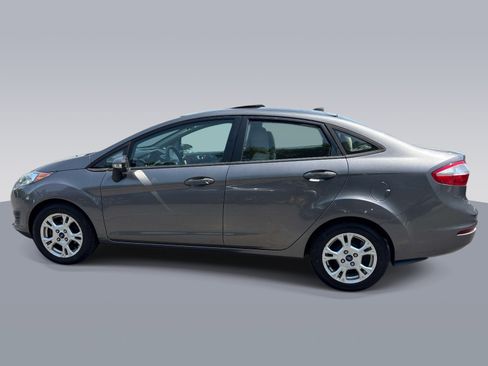 Used 2014 Ford Fiesta SE FWD image 6