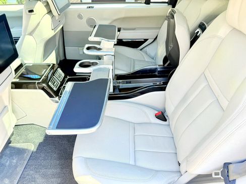 Used 2017 Land Rover Range Rover LWB SV Autobiography image 28