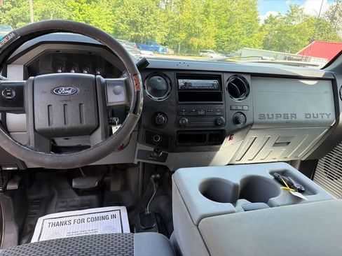 Used 2013 Ford F250 XL w/ PWR Equipment Group AWD/4WD image 14