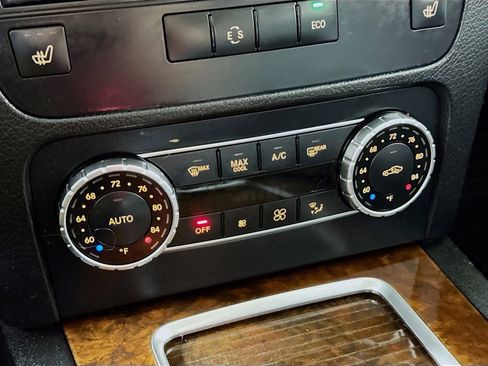 Used 2015 Mercedes-Benz GLK 350 4MATIC image 19