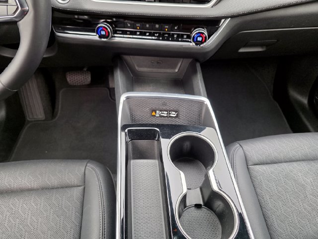 Used 2025 Chevrolet Equinox LT w/ Convenience Package II AWD/4WD image 23