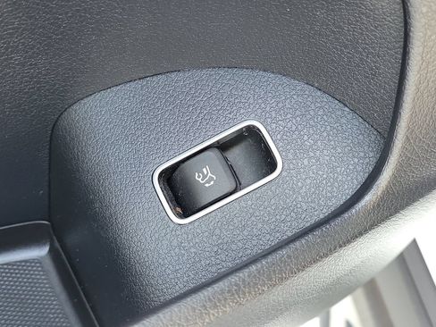 Used 2022 Mercedes-Benz GLE 350 4MATIC image 28