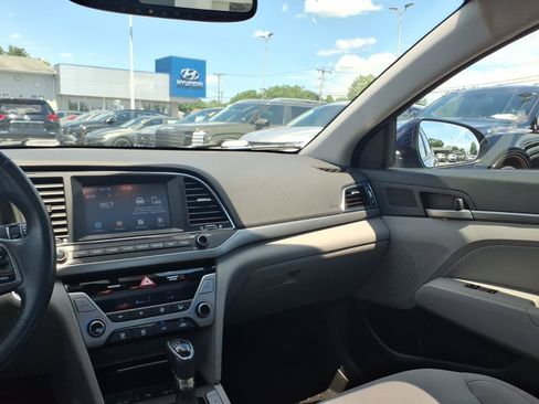 Used 2018 Hyundai Elantra Value Edition FWD image 20