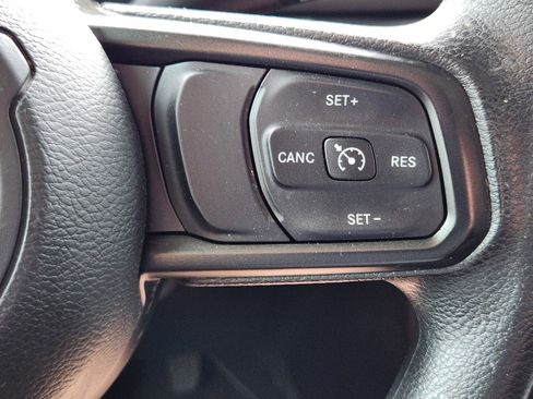 Used 2021 Jeep Gladiator Sport AWD/4WD image 22