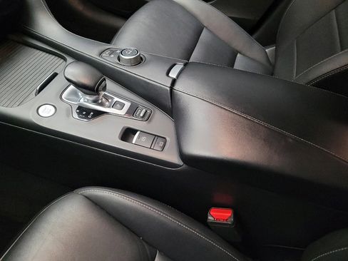 Used 2019 INFINITI QX50 Luxe w/ Navigation Package FWD image 26