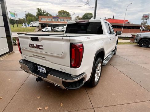 Used 2019 GMC Sierra 1500 SLT w/ SLT Premium Package image 6