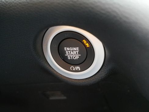 New 2026 Chrysler Voyager LX image 13