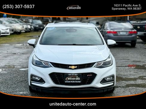 Used 2016 Chevrolet Cruze Premier image 2