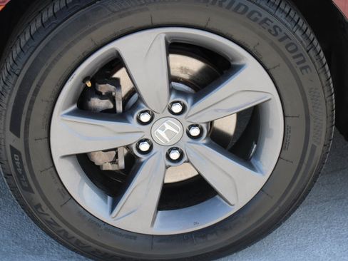 Used 2021 Honda Odyssey EX image 9