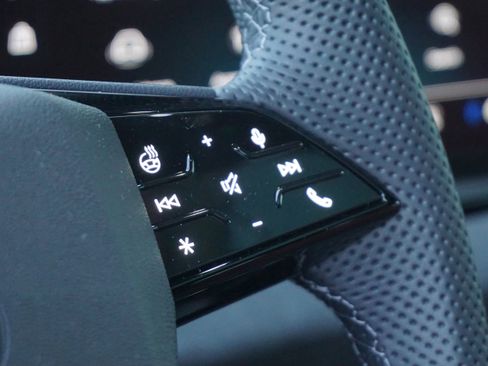 New 2025 Audi SQ6 e-tron Premium Plus image 18