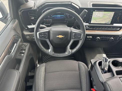 Used 2026 Chevrolet Silverado 1500 LT image 28